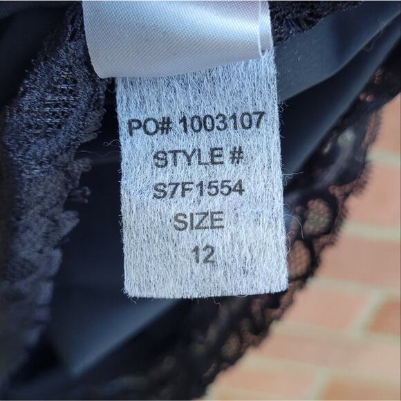 NYDJ V Neck Sculpt Shapewear Sheath Dress Size 12 Slimming - Picture 5 of 6